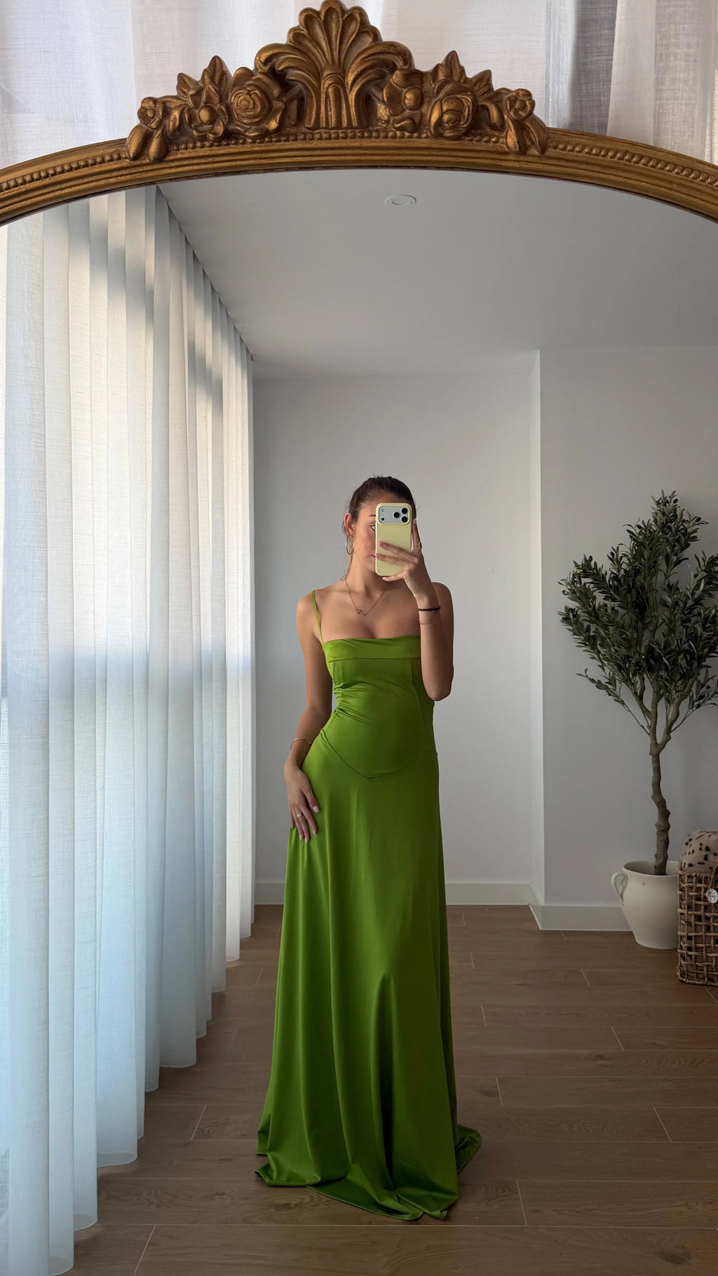 ALESSANDRA DRESS- AGUACATE